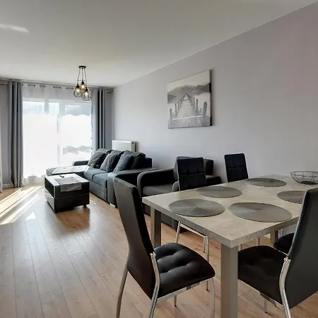 Przytulne Apartamenty Sun Seasons 24 Z Pieknym Widokiem W Szklarskiej Porebie By Noclegi Renters Apartment